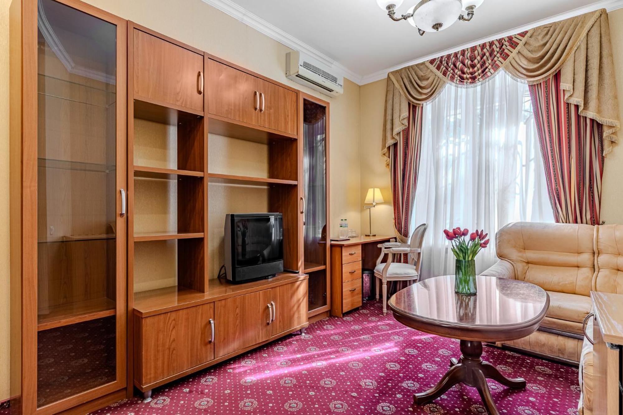 Gallery Hotel Gintama Apgrade Kiev Rum bild