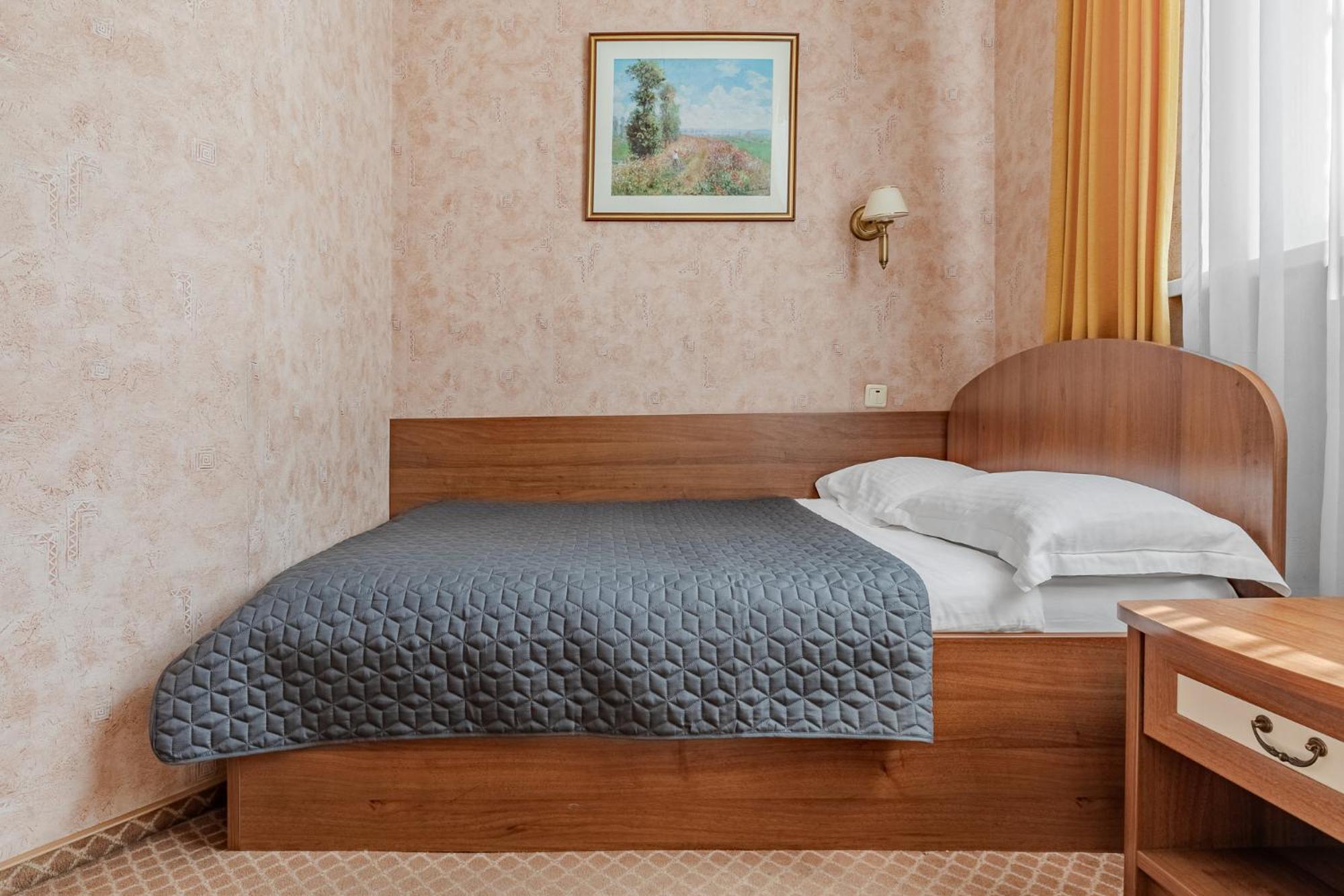 Gallery Hotel Gintama Apgrade Kiev Rum bild