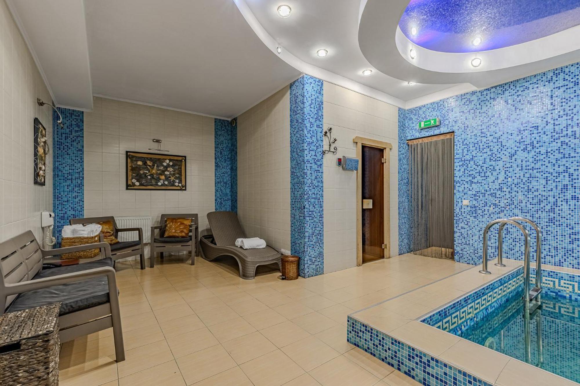 Gallery Hotel Gintama Apgrade Kiev Exteriör bild